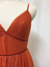 Load image into Gallery viewer, Burnt Orange Tulle Prom Dress 2023 Spaghetti Straps Boho Bridesmaid Dress