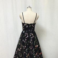Load image into Gallery viewer, Black Floral Fairy Prom Dress 2023 Spaghetti Straps Long Evening Dress with Horsehair Hem