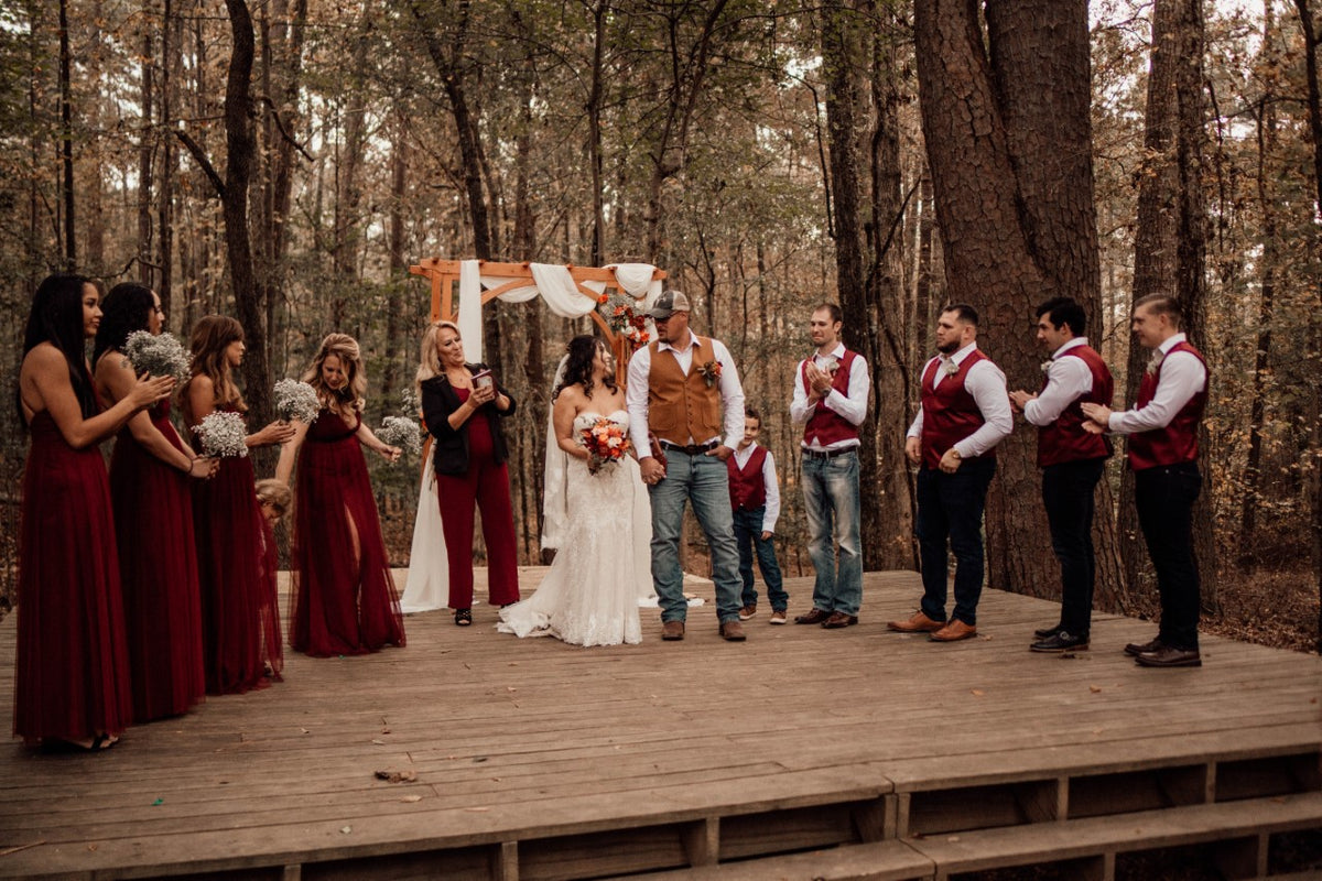 Burgundy Groomsmen Vests for Wedding 2022 – DressCulture