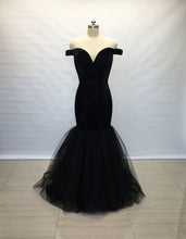 Load image into Gallery viewer, Off the Shoulder Black Velvet Tulle Long Prom Dress Mermaid