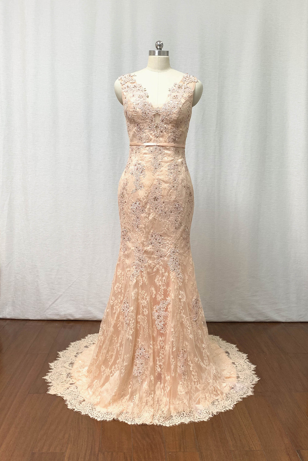 Mermaid V neck Light Peach Lace Long Prom Dress