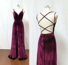 Load image into Gallery viewer, Sexy Spaghetti Straps Burgundy Velvet Long Prom Dress with Slit