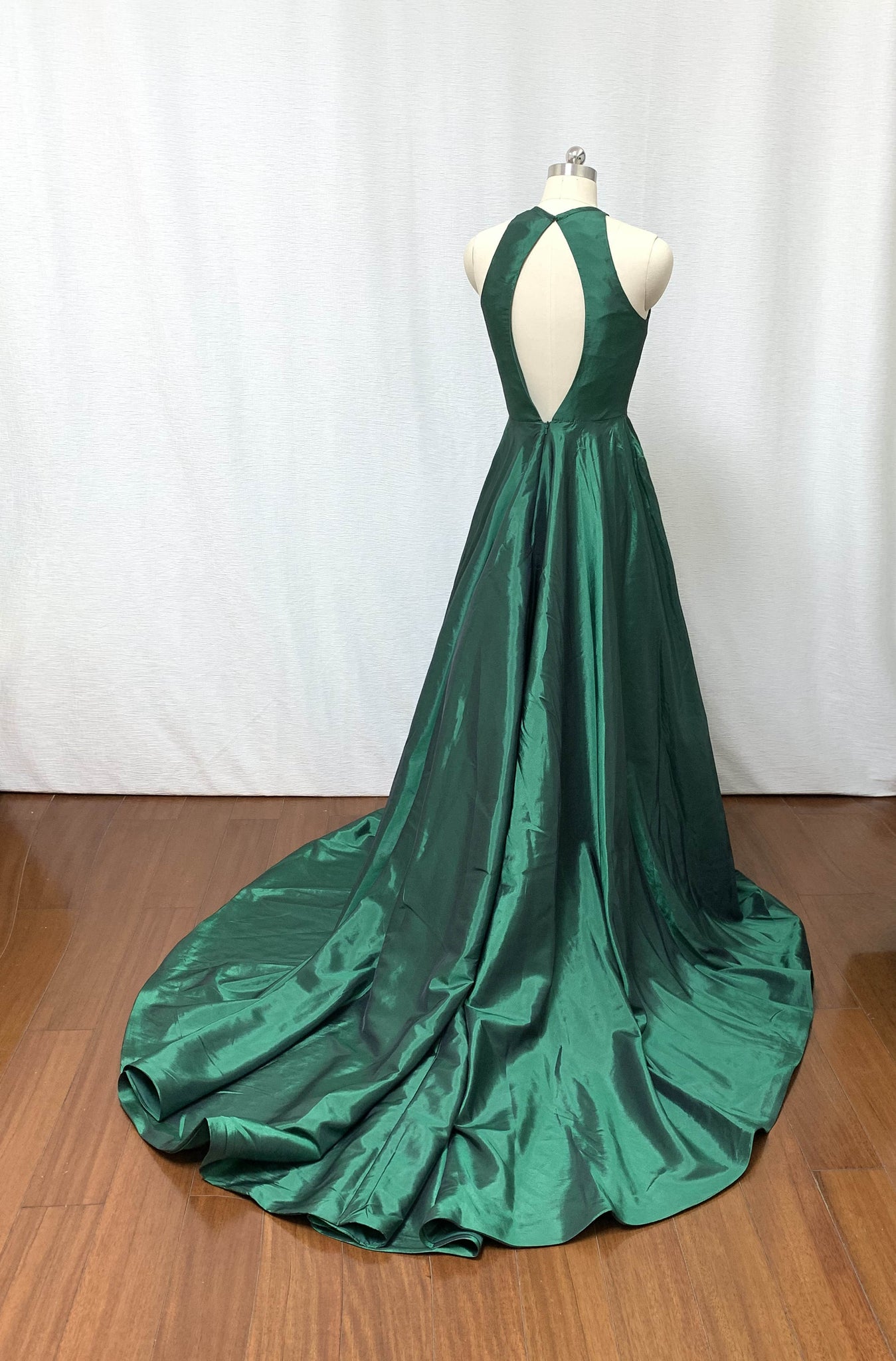 A-line Halter Emerald Green Taffeta Long Prom Dress with Slit 6 / Red A-line Halter Emerald Green Taffeta Long Prom Dress with Slit 6 / Red