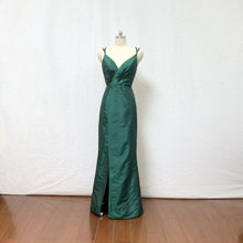 Load image into Gallery viewer, Spaghetti Straps Emerald Green Taffeta Long Prom Dress with Slit