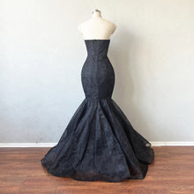 Load image into Gallery viewer, Mermaid Prom Dress Beaded Black Lace Evening Dress