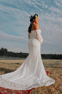 Mermaid Sweetheart Ivory Lace Long Maternity Wedding Dress with Long Sleeves