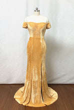 Load image into Gallery viewer, Velvet Bridesmaid Dress 2020 Mermaid Gold Velvet Long Prom Dress with Slit &amp; Short Sleeves